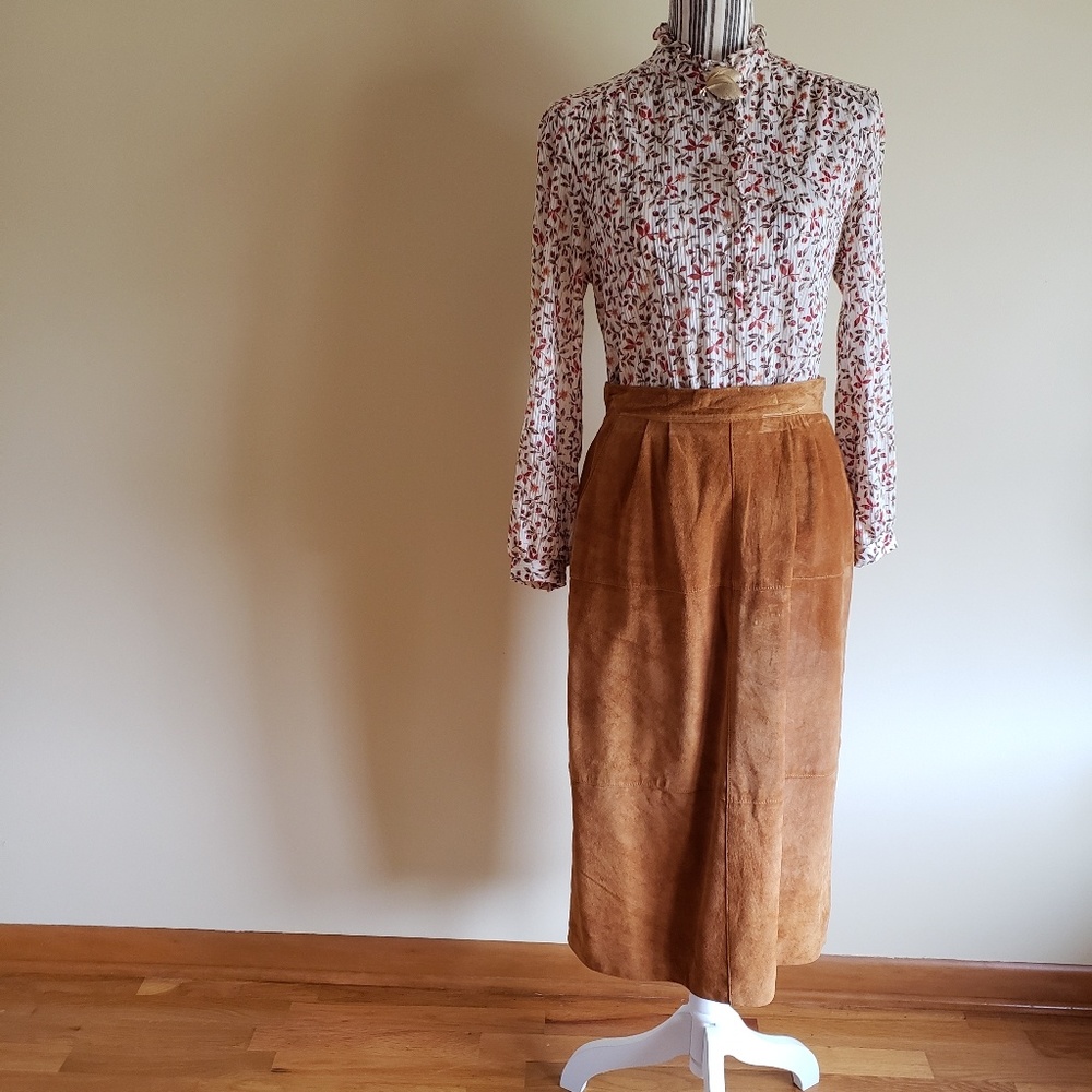 VTG Leather Skirt- 8/10